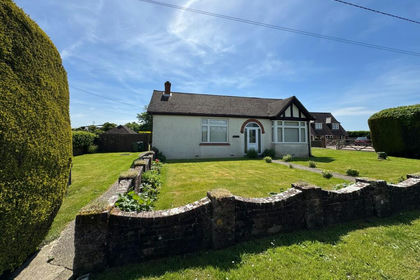 1.3 acres of House with Land for sale in Swingfield