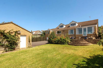 1.2 acres of House with Land for sale in Crewkerne