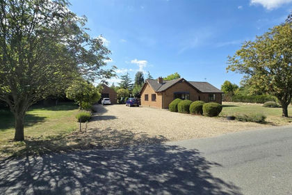 2 acres of House with Land for sale in Long Sutton