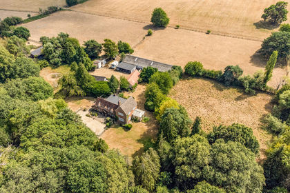 6.3 acres of House with Land for sale in Bramshill