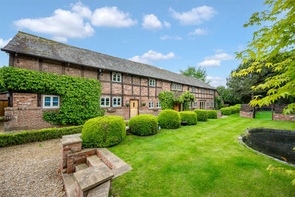 Barn Conversion for sale in Chelford