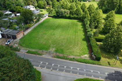 Small Plot of Land for sale in Remenham