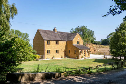 5 acres of House with Land for sale in Pitcombe