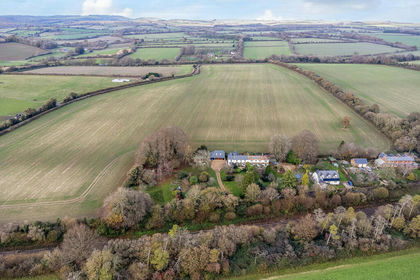1.2 acres of Cottage for sale in Whitchurch