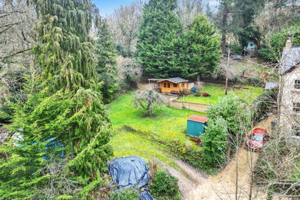 Property with Outbuildings for sale in Minchinhampton