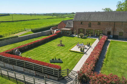 Barn Conversion for sale in Ullenhall