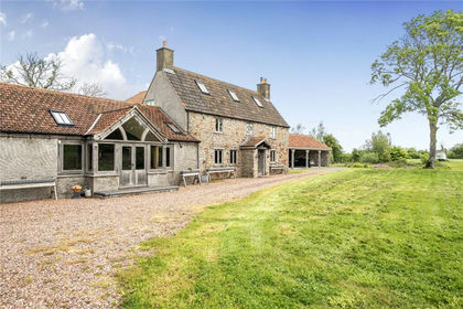 7.7 acres of House with Land for sale in Puxton