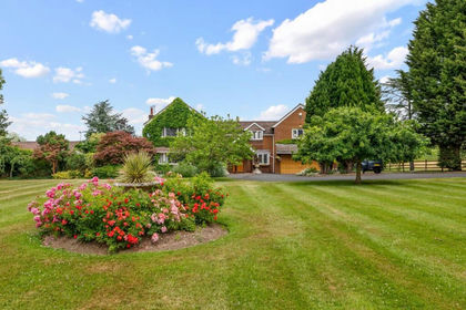 3.5 acres of House with Land for sale in Rowington