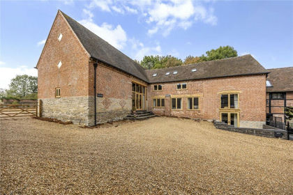 4.7 acres of Barn Conversion for sale in Crowle