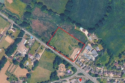 2.5 acres of Agricultural Land for sale in Fair Oak and Horton Heath