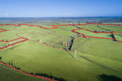 234.6 acres of Arable Land for sale in South Wraxall