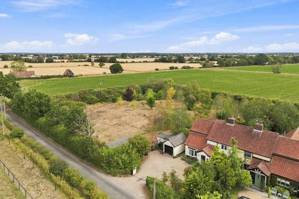 1 acre of Cottage for sale in Great Ashfield