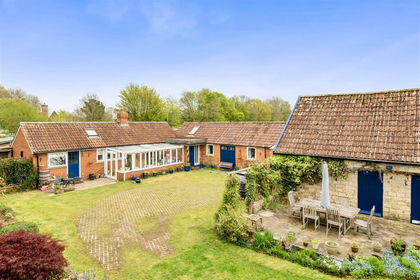 Barn Conversion for sale in Marston Magna