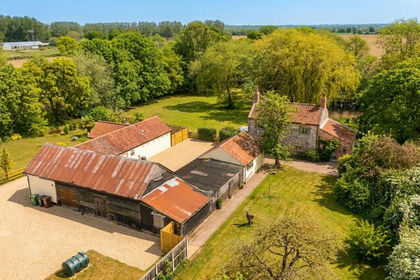1.9 acres of House with Land for sale in South Lopham