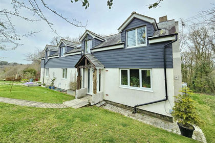 5 acres of House with Land for sale in Calstock