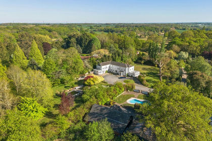 2.8 acres of Country Home for sale in Albury