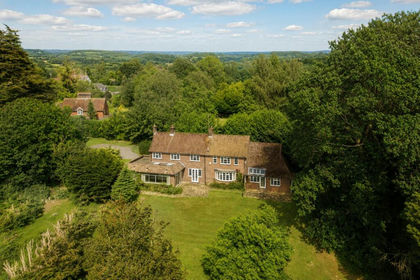 3.2 acres of House with Land for sale in Ashurst Wood