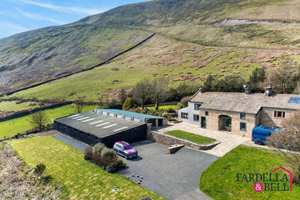 3 acres of House with Land for sale in Barley-with-Wheatley Booth