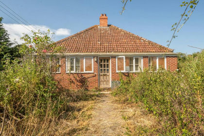 2.3 acres of House with Land for sale in High Ham
