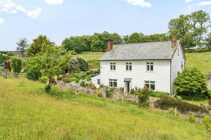 10.2 acres of House with Land for sale in Branscombe