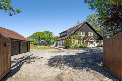 4 acres of House with Land for sale in Denmead