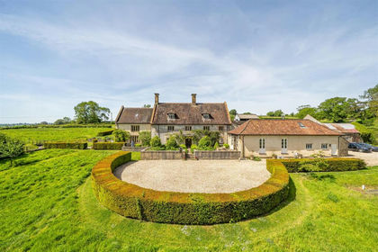 29.6 acres of House with Land for sale in Cattistock