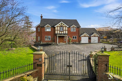 2.5 acres of Land for sale in Great Warford