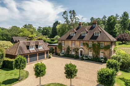 4.4 acres of House with Land for sale in Fernhurst