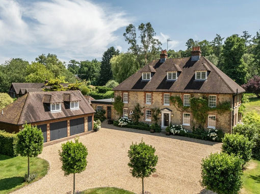 4.4 acres of House with Land for sale in Fernhurst