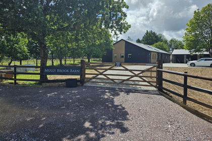 3.3 acres of House with Land for sale in Burrington