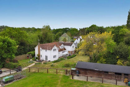 1.3 acres of House with Land for sale in Layer-de-la-Haye