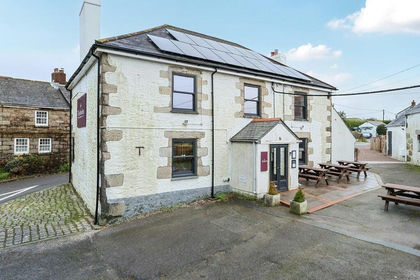 Pub for sale in Wendron