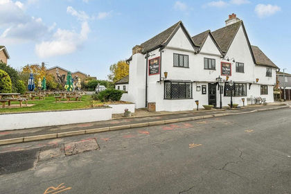Pub for sale in Alconbury