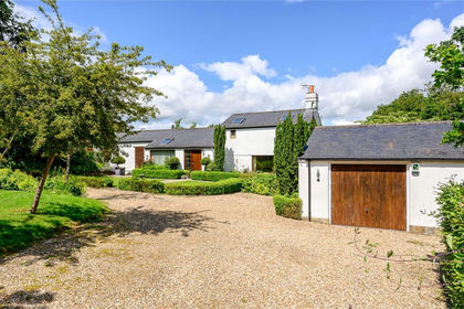 1.3 acres of House with Land for sale in Bardsey cum Rigton