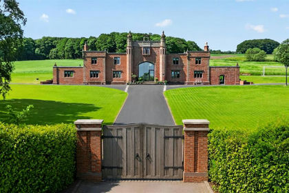 3.1 acres of Country Home for sale in Longdon