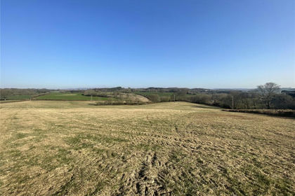 33 acres of Agricultural Land for sale in Llangybi