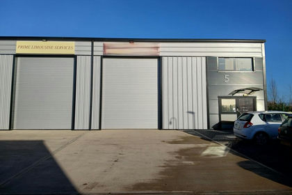 Warehouse for sale in Yaxley