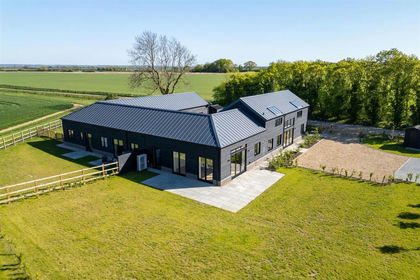 Barn Conversion for sale in Staploe