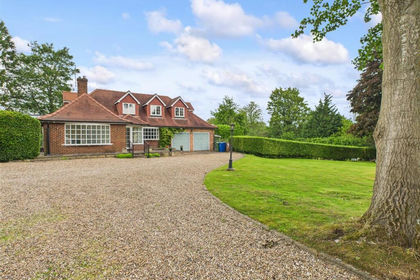 1 acre of Development Land for sale in Elloughton-cum-Brough