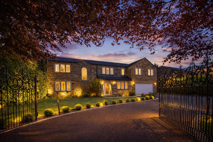 1.5 acres of House with Land for sale in Spen Valley