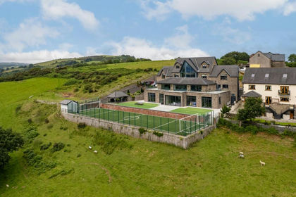 30 acres of Land for sale in Llanedi