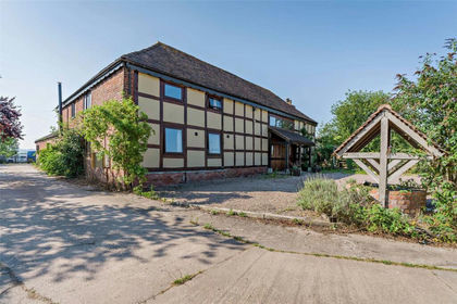 Barn Conversion for sale in Linton (Bromyard Bringsty Ward)