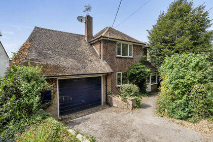 1 acre of House with Land for sale in Farnham