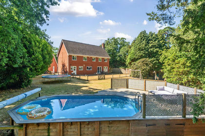 1 acre of House with Land for sale in Chilworth