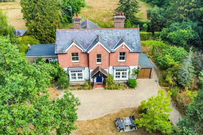 2.5 acres of House with Land for sale in Edenbridge