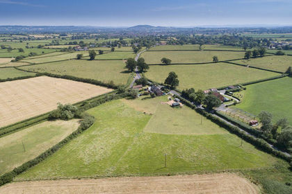 4 acres of Equestrian property for sale in Gillingham