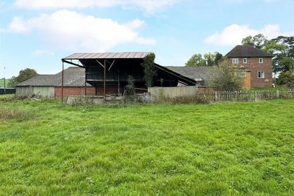 Agricultural Land for sale in Llandrinio