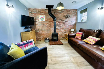 Barn Conversion for sale in Swanwick