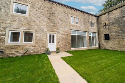 Barn Conversion for sale in Meltham