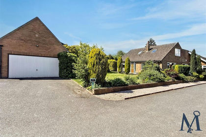 2 acres of House with Land for sale in Swepstone and Newton Burgoland